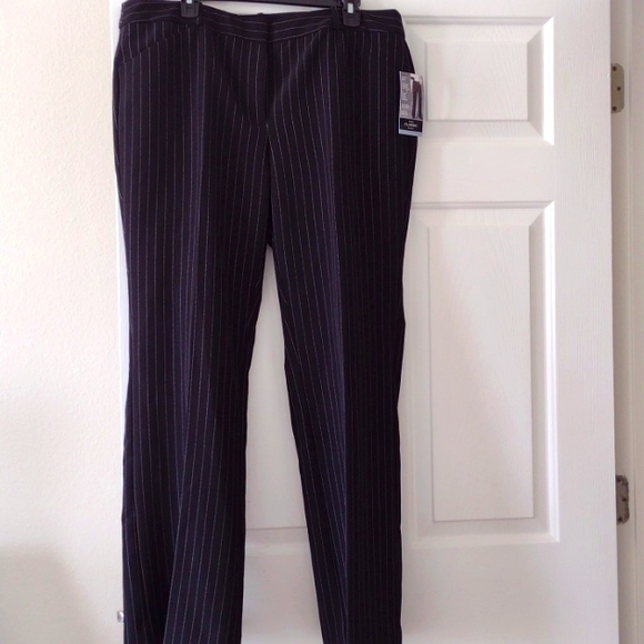 Liz Claiborne career pants - Picture 3 of 11